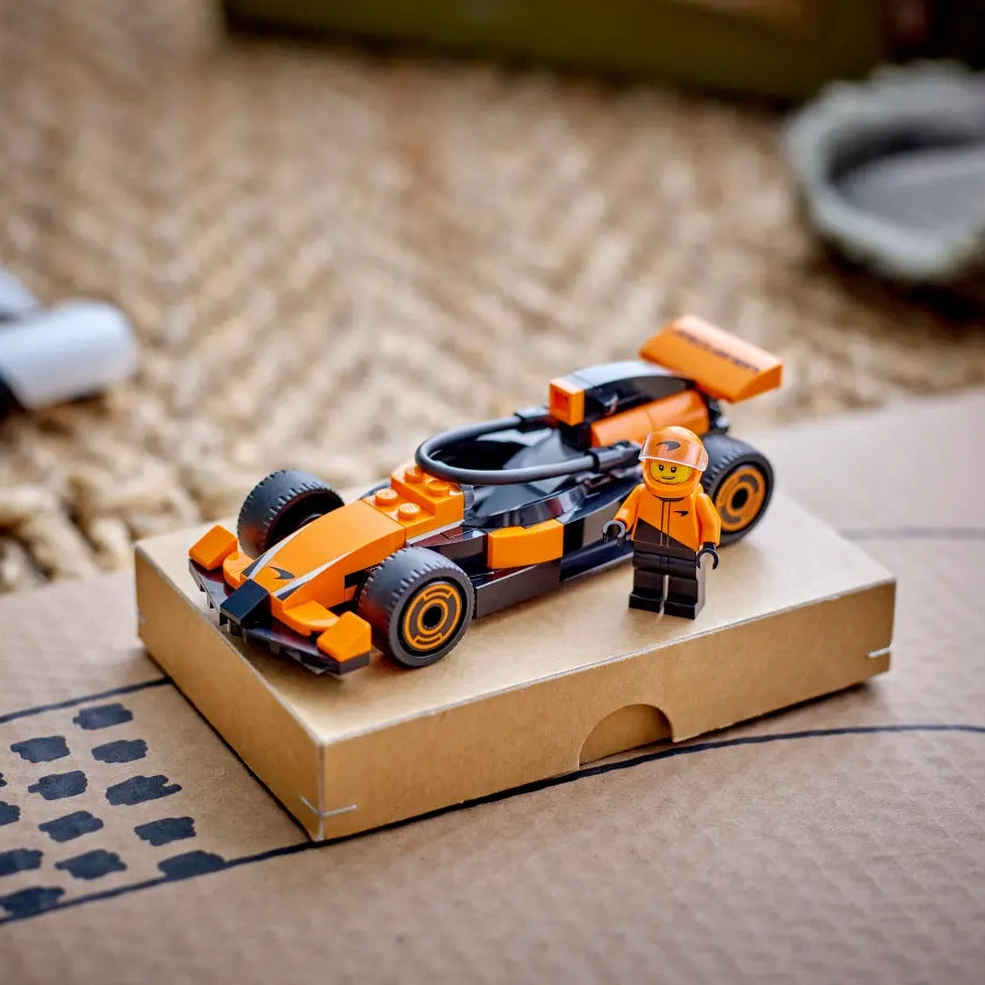 LEGO 60442 City Piloto de F1 McLaren