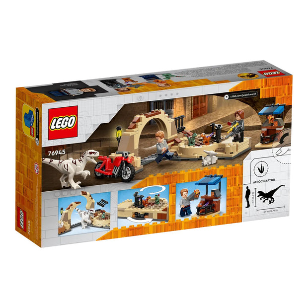 LEGO 46945 Jurassic Dinossauro Atrociraptor: Perseguição de Mota