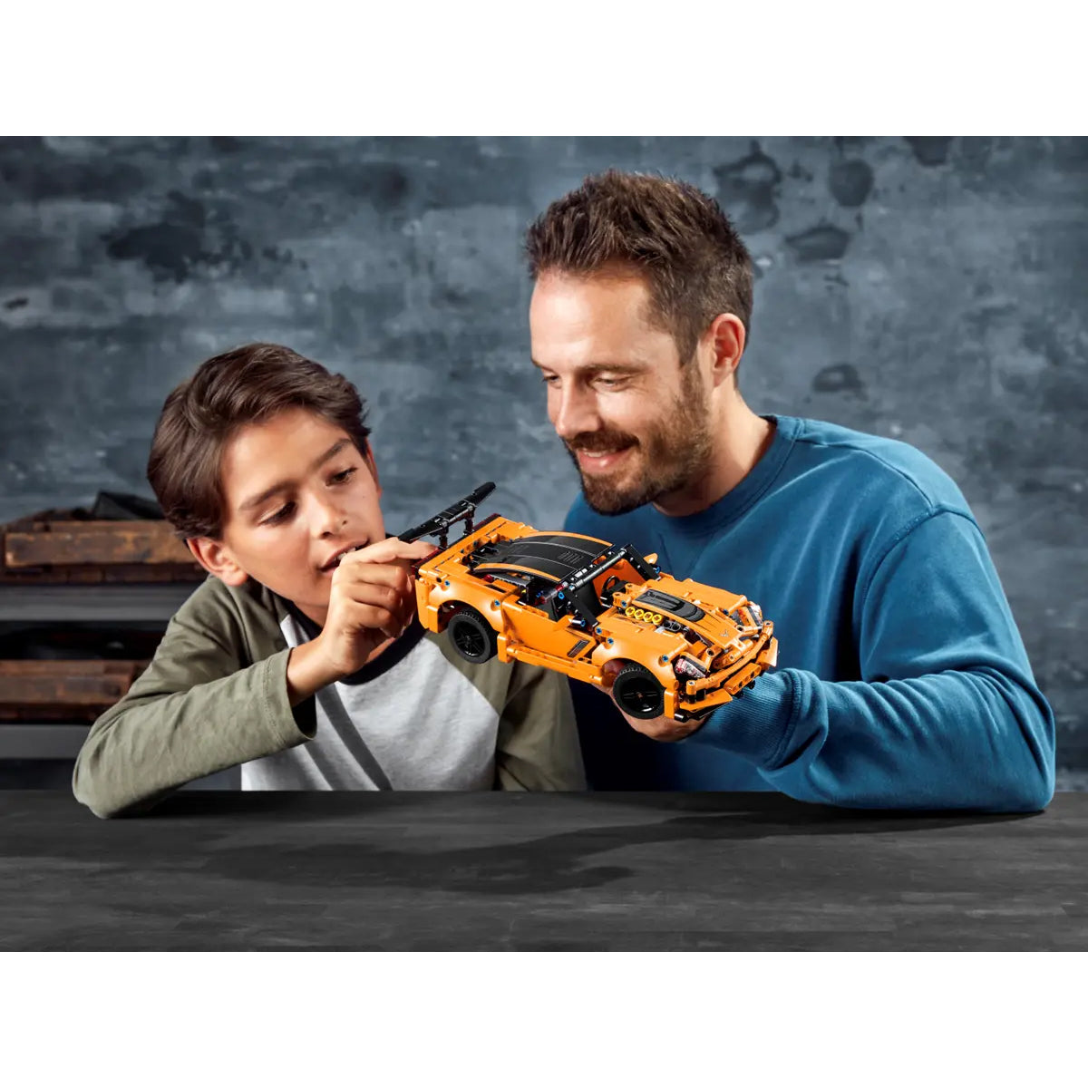 LEGO Technic 42093 Chevrolet Corvette ZR1