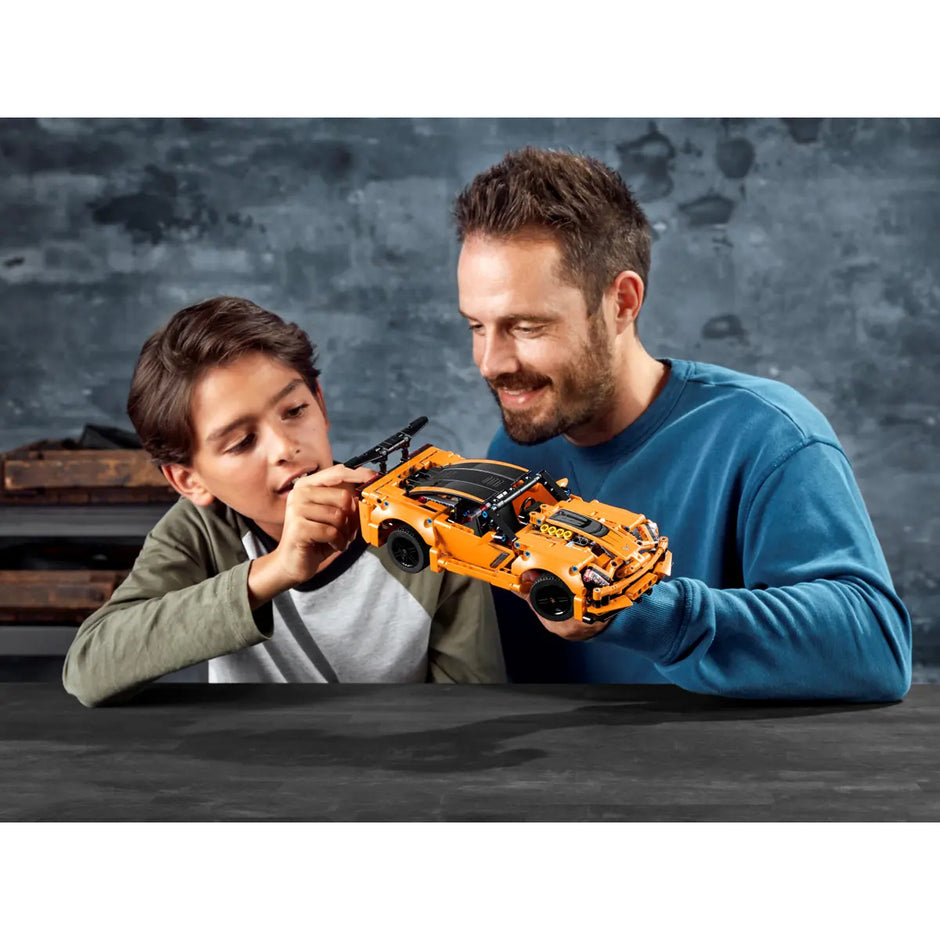 LEGO Technic 42093 Chevrolet Corvette ZR1