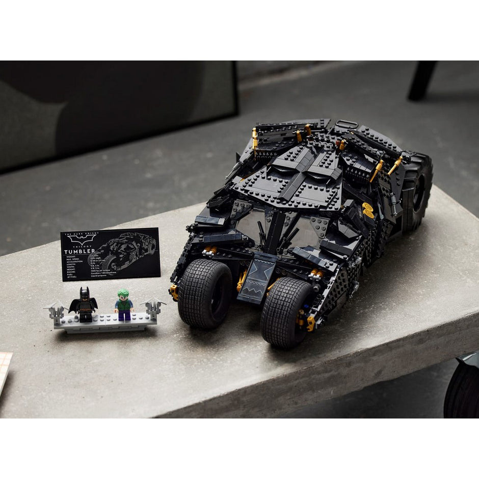 LEGO DC Batman Batmobile Tumbler 76240
