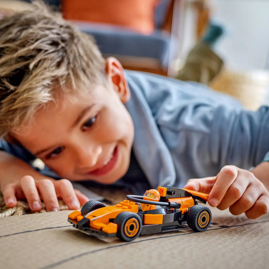 LEGO 60442 City Piloto de F1 McLaren