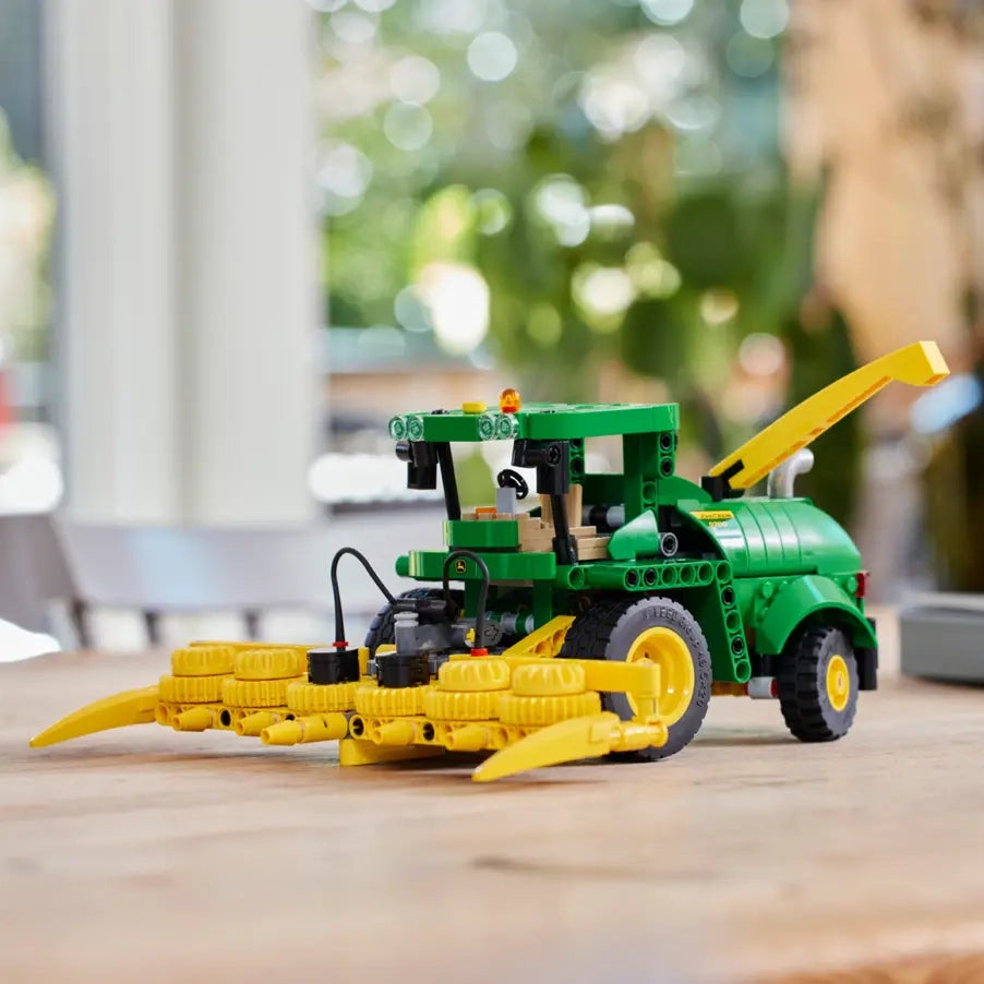 LEGO 42168 Technic Colhedora de Forragem John Deere 9700