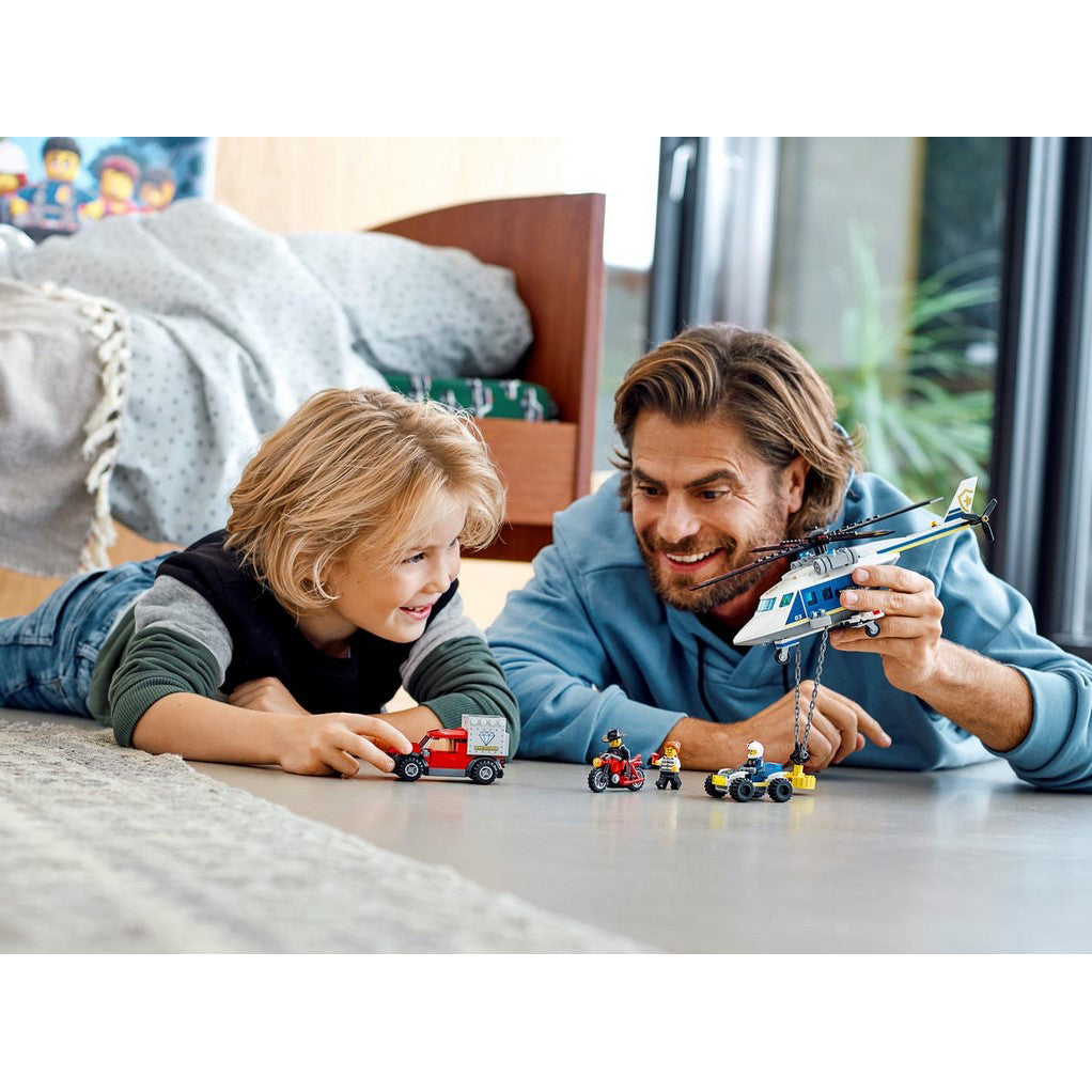 LEGO-City-Police-60243-3