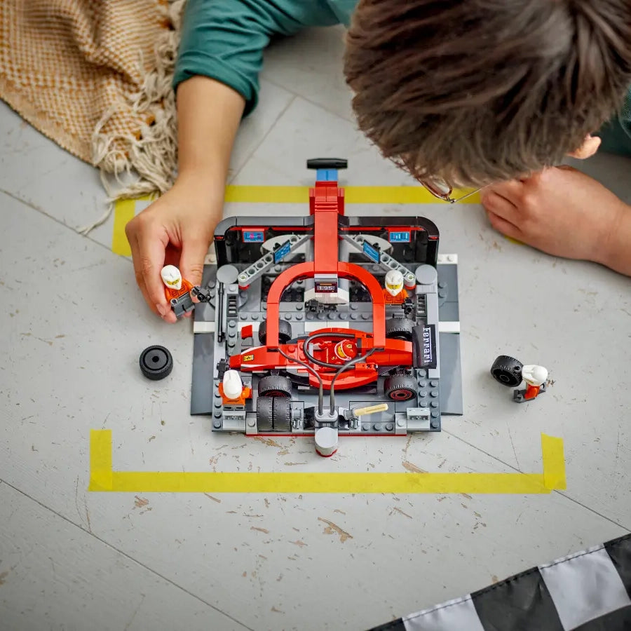 LEGO 60443 City Boxe de F1 Ferrari