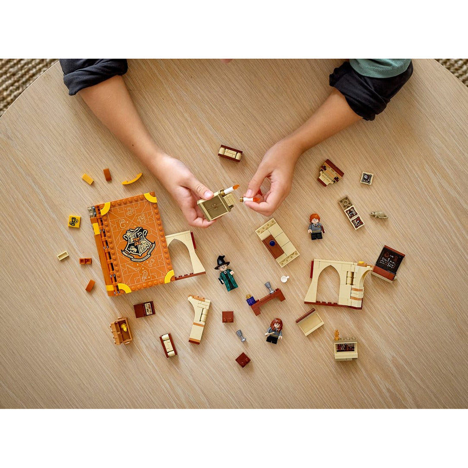 LEGO 76382 Harry Potter Momento Hogwarts Aula de Transfiguração - imagem 10