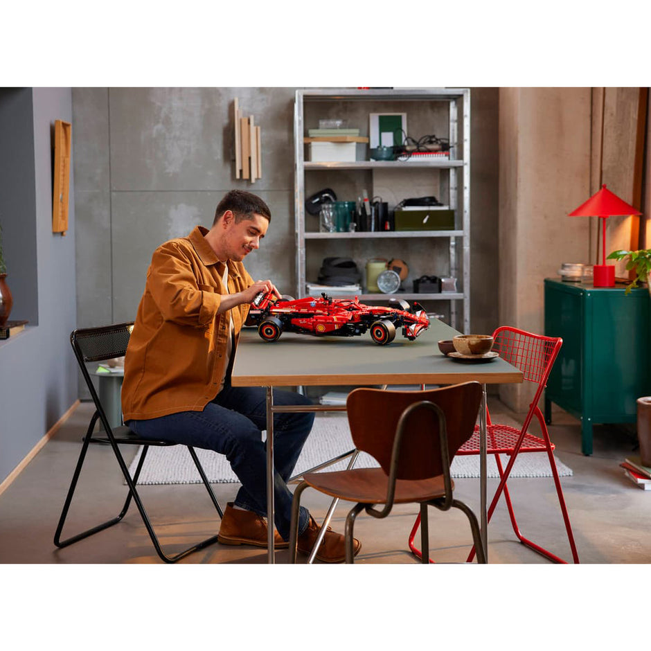 LEGO 42207 Carro Ferrari SF-24 F1